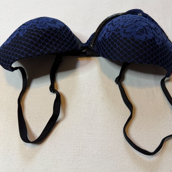 Victoria’s Secret Scandalous Faux Leather Trim Navy Lace Push-Up Bra 34C - Picture 2 of 8